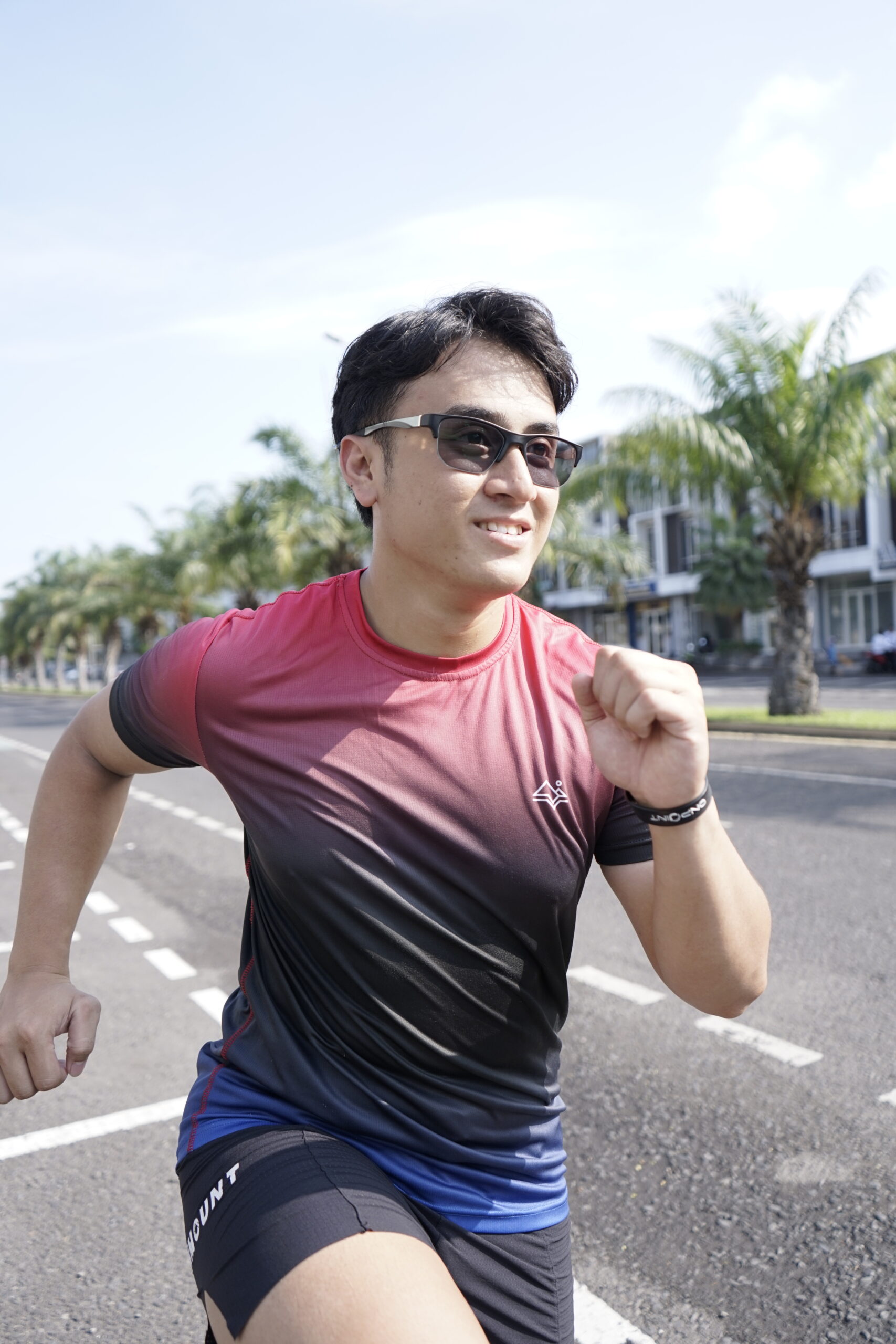 Kacamata Sport Terbaik untuk Aktivitas Olahragamu