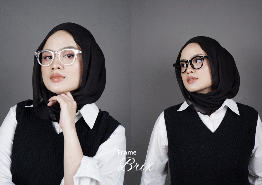 Model memakai kacamata frame tebal Brix dari Djava Optik dengan desain stylish yang cocok untuk Gen Z.