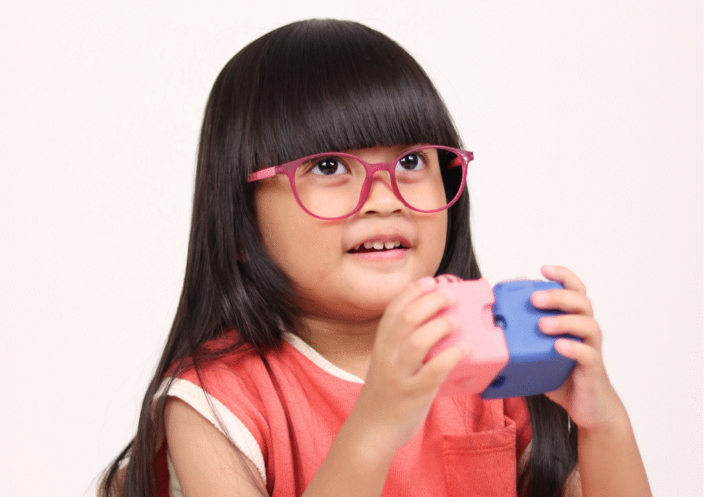 Frame Chlowie pink dari Djava Optik
